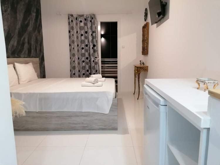 Jz Plus E'Bella Rhodes City Luaran gambar