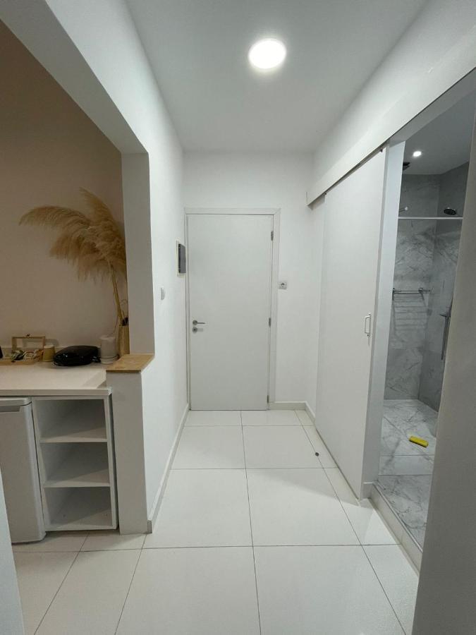 Jz Plus E'Bella Rhodes City Luaran gambar